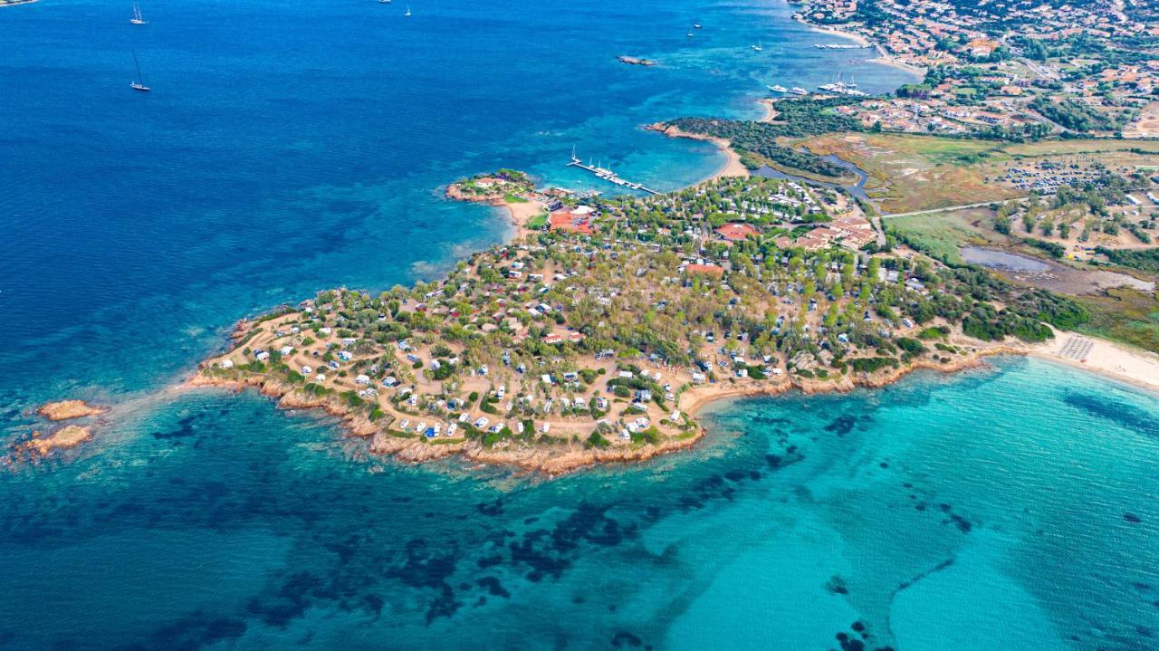 Centro Vacanze Isuledda Cannigione Luaran gambar